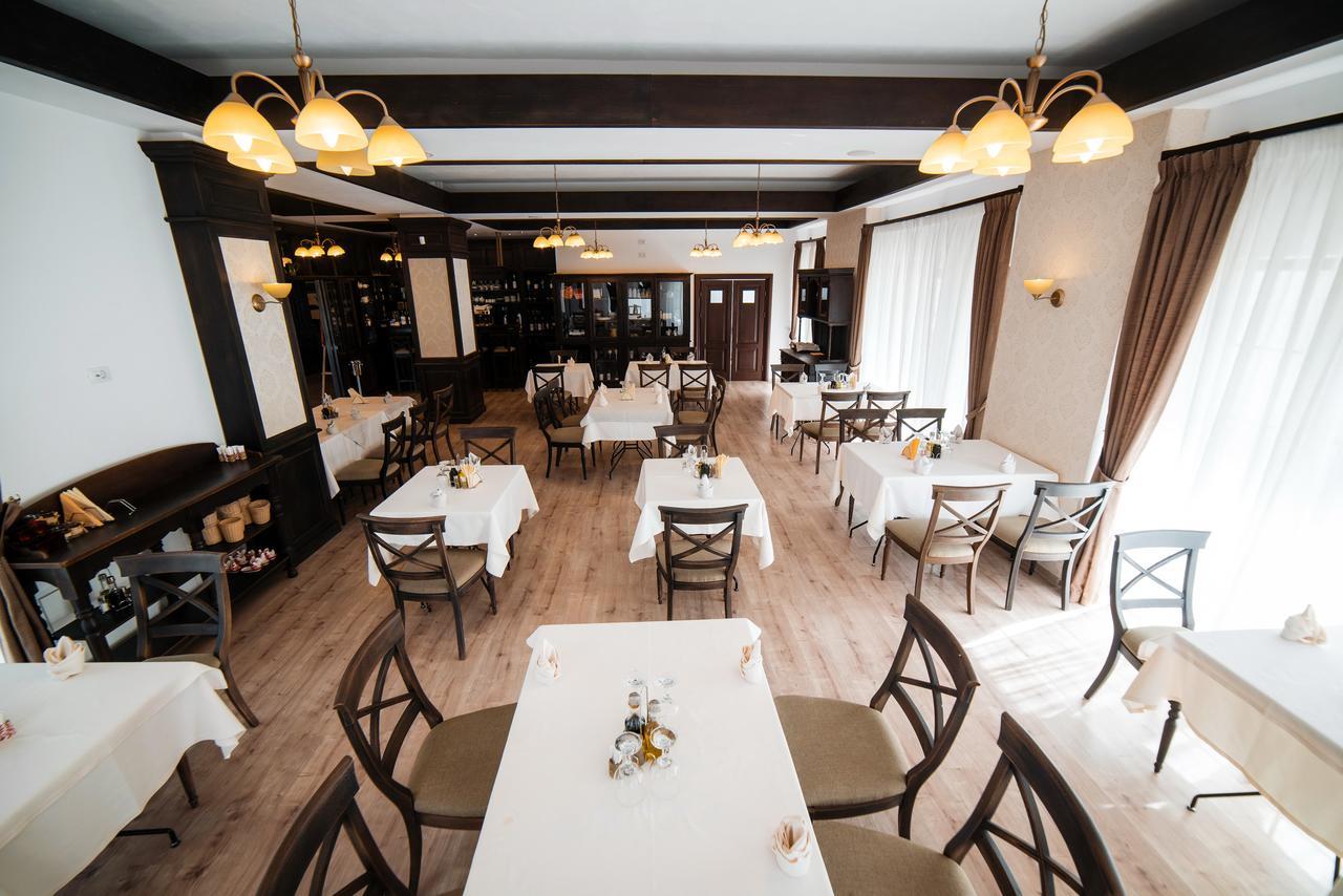 Piatra Pinului Ski & Spa جورا هومورولوي المظهر الخارجي الصورة